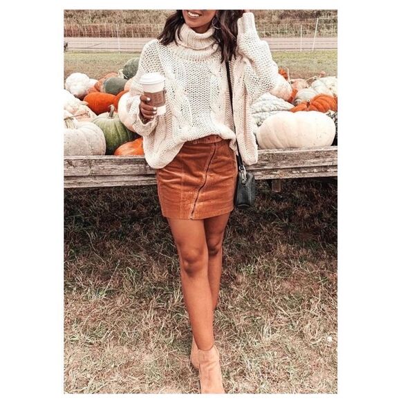 POL Cropped Cream Turtleneck Sweater - Picture 2 of 16